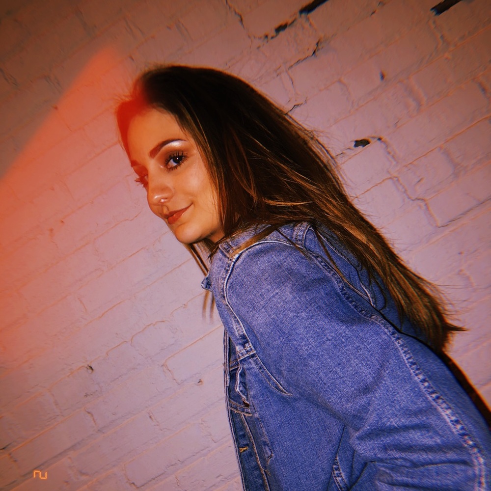 Meet your Posher, Savannah